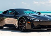 Luxusauto am Strand